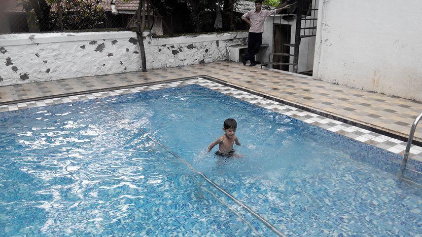 Hotel Hari International Lonavala Esterno foto