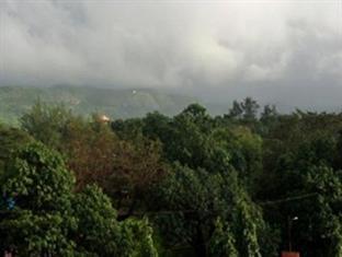 Hotel Hari International Lonavala Esterno foto