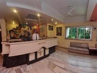 Hotel Hari International Lonavala Esterno foto